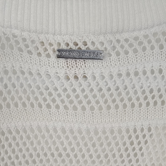 White Crochet V-Neck Sweater - Picture 5 of 7